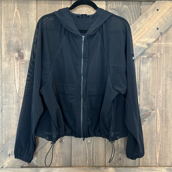 Alo Sheer Mesh Bliss Jacket - Picture 6 of 10